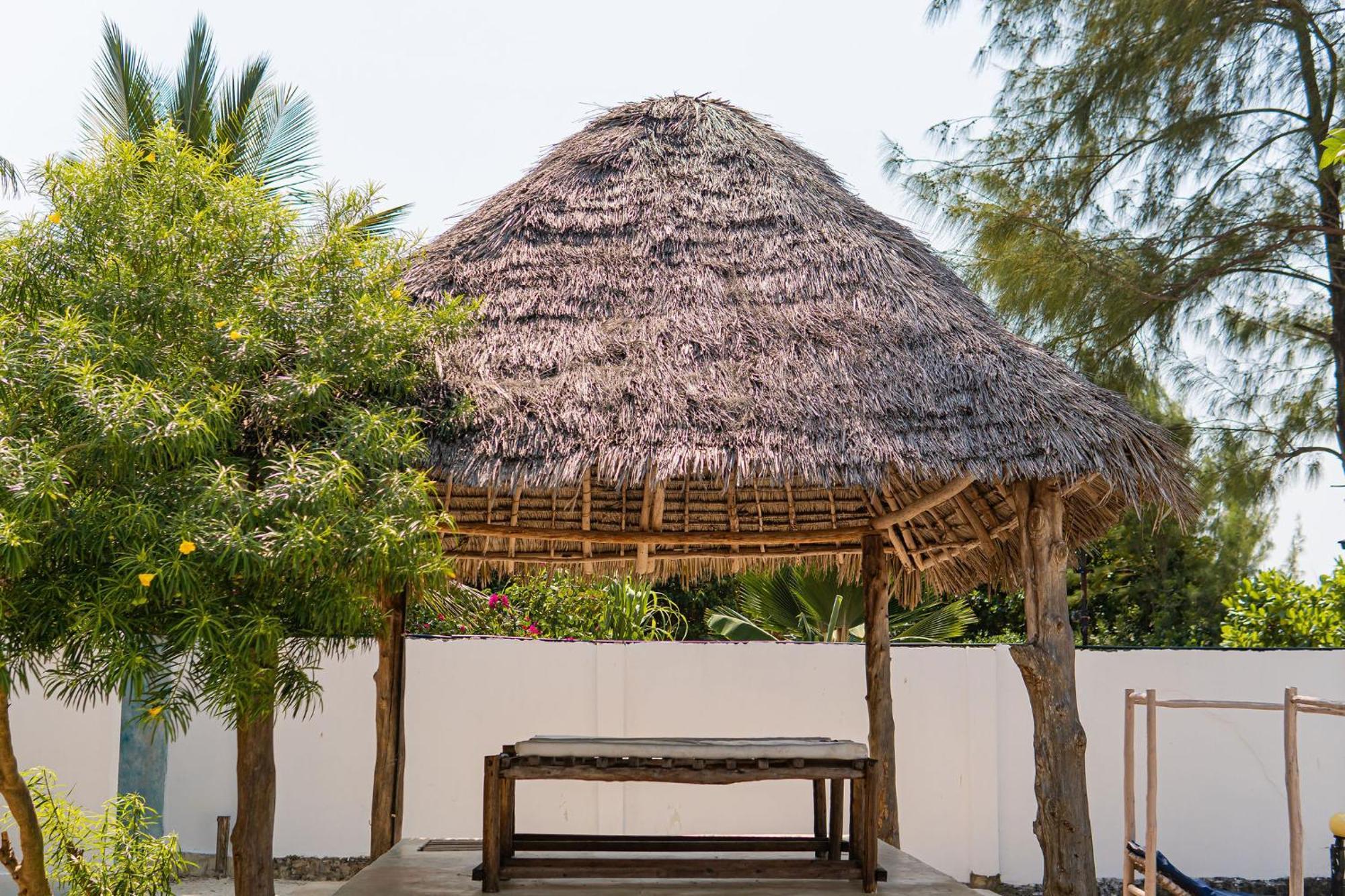 Jaribu Beach Hotel Падже Экстерьер фото
